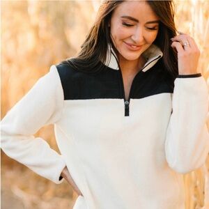 Zyia Active fleece pullover, cream and black, size small